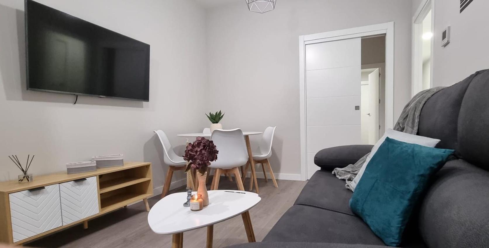 Torrejon Suites Торрехон-де-Ардос Екстер'єр фото